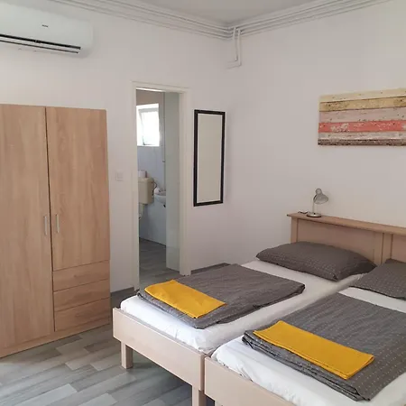 Vendégház Főnix *