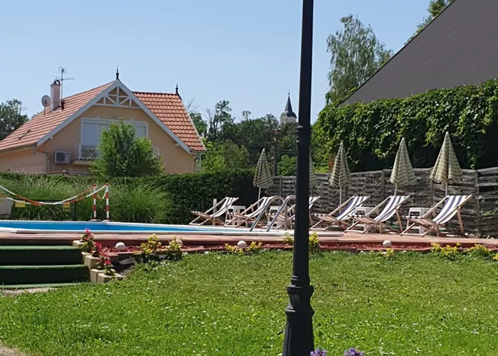 Fonix Ueduelohaz ゲストハウス *