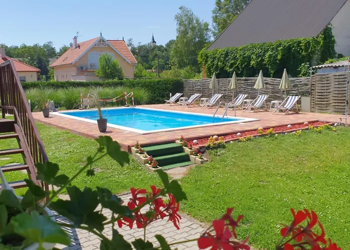 Гостевой дом Fonix Ueduelohaz Замарди