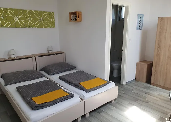 Fonix Ueduelohaz * Замарди