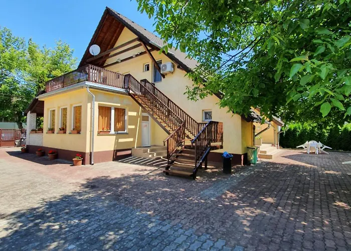 Fonix Ueduelohaz Замарди